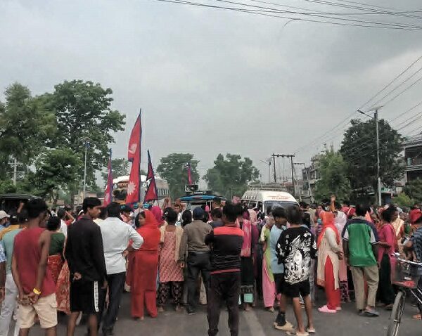 कञ्चनपुरका सुकुम्बासीद्धारा प्रदर्शन
