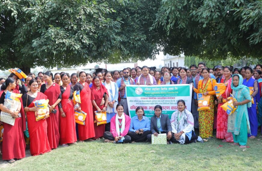 गोदावरी– ९ का ३०० परिवारलाई किटनाशक झुल वितरण