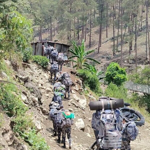 बाजुराको लाम्पाटामा पुग्यो सशस्त्र प्रहरीको टोली