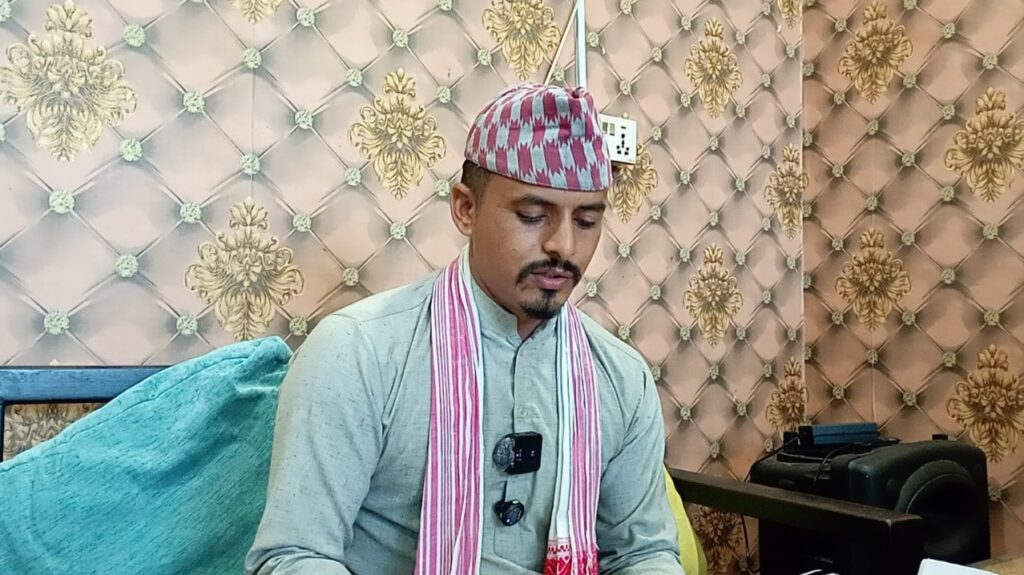 राप्रपा कैलालीका क्षेत्रीय सचिव विराट विष्टद्वारा पार्टी&hellip;