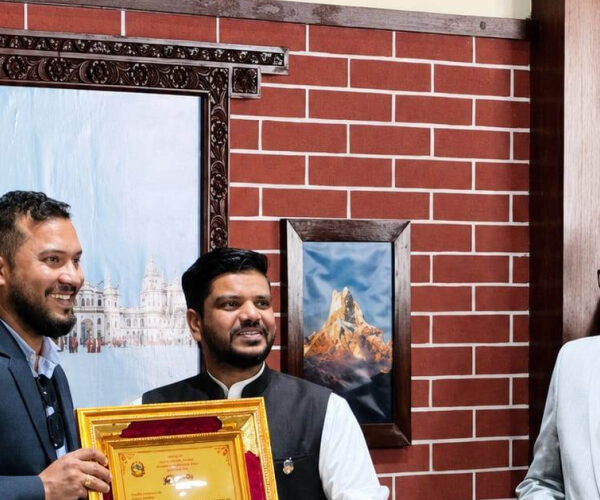 धनगढीको नवजीवन अस्पताल सम्मानित