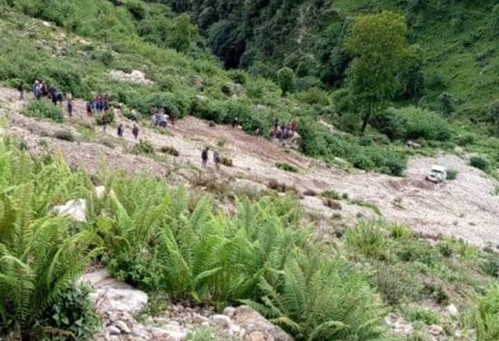 बझाङमा जिप दुर्घटना हुँदा ३ जनाको मृत्यु