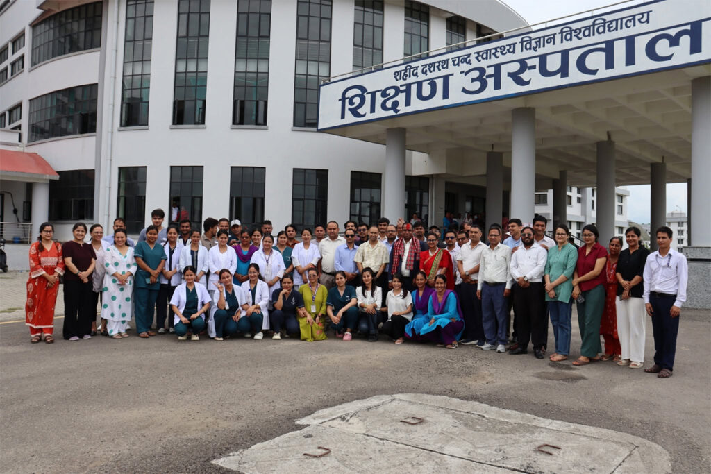 तत्कालीन गेटा अस्पतालका निर्देशक यादवको बिदाइ