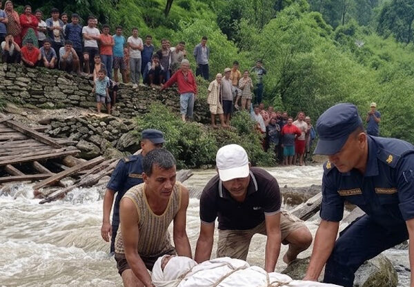 दार्चुलामा काठे पुल भाँचिँदा एक जनाको मृत्यु