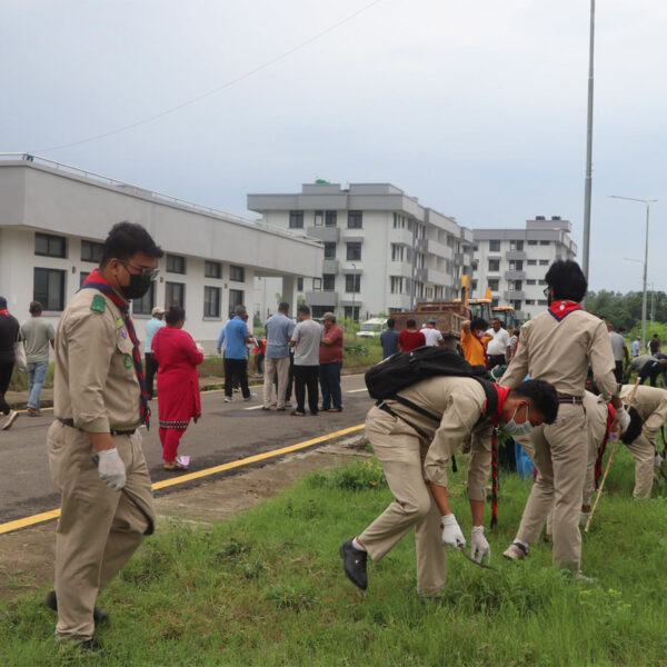 झाडी सफाइ अभियानमा उल्लेख्य जनसहभागिताले उत्साहित विश्वविद्यालय