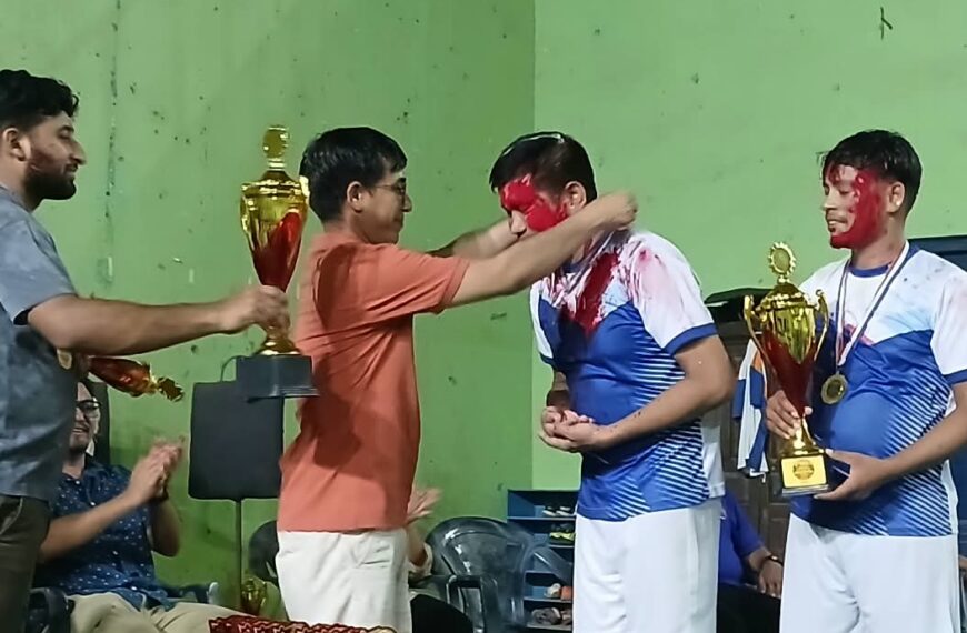 नेपाल विद्युत प्राधिकरण सुदूरपश्चिम प्रदेश स्तरिय खुल्ला ब्याडमिन्टन प्रतियोगिताको उपाधी बोहरा र थारुलाई