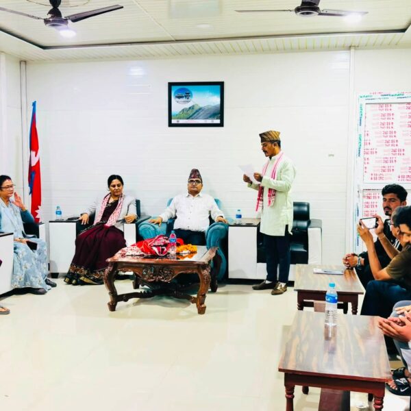 छाडा चौपाया व्यवस्थापनको माग गर्दै सुदूरपश्चिम सरकारलाई ज्ञापनपत्र