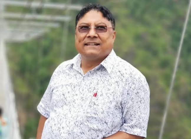 जनआस्थाका प्रधान सम्पादक किशोर श्रेष्ठ पक्राउ