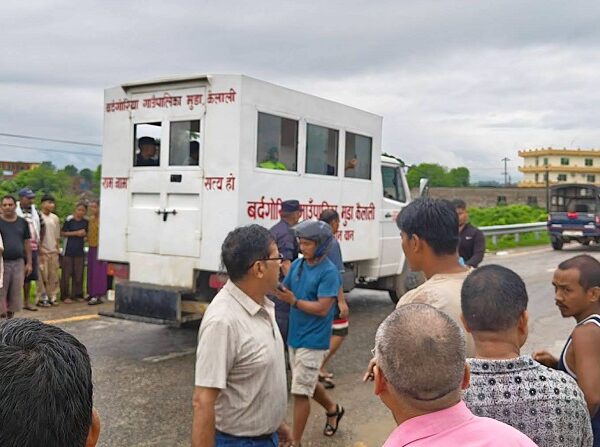 ट्रकको ठक्करबाट एमाले सुदूरपश्चिम सल्लाहकार सदस्य सापकोटाको मृत्यु