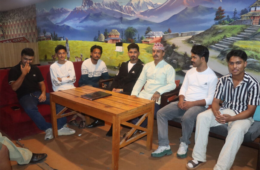 दम्भ देखाएर ताला तोडिए पनि छाडा चौपायाका ब्यवस्थापनका लागि छलफल गर्न तयार छौ