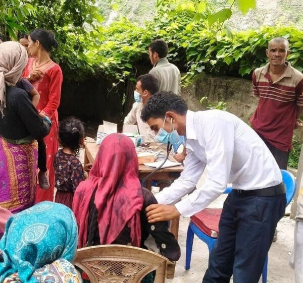 स्वामीकार्तिक खापरमा भाइरल ज्वरोको प्रकोप, विद्यालय बन्द