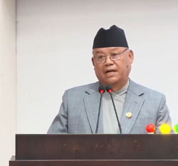 ‘सरकारलाई कमजोर होइन, प्रभावकारी बनाउन प्रश्न गरेका हौं’ : कांग्रेस नेता आङदेम्बे