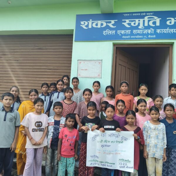 ओलानीका २ बाल क्लबद्वारा भोटेकोशी बाढी प्रभावित बालबालिकाका लागि साढे ८ हजार सहयोग