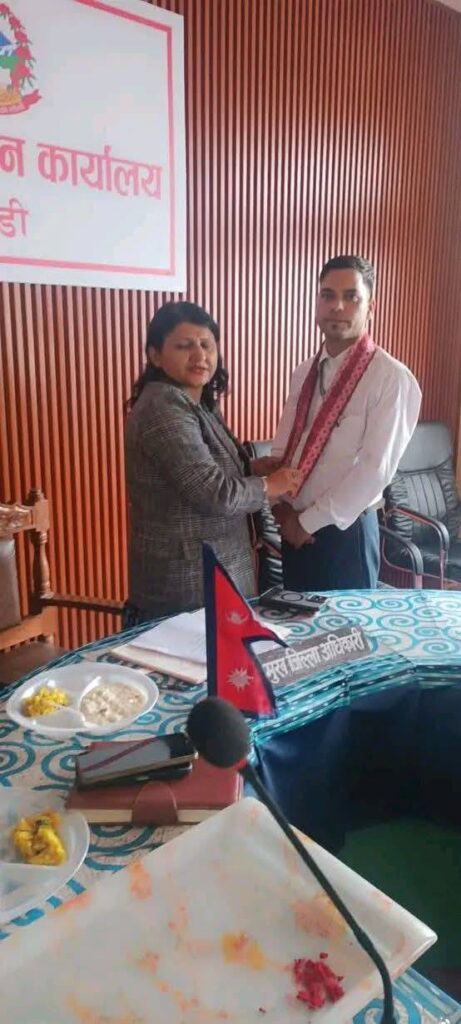 जिल्ला प्रशासन कार्यालय बैतडीको उत्कृष्ट कर्मचारी बने…