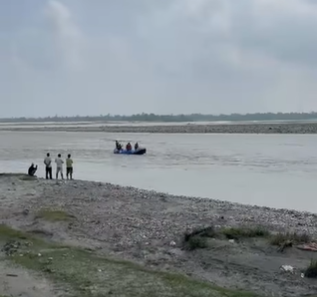 गाई तार्ने क्रममा महाकालीमा बगेर एक पुरुष बेपत्ता