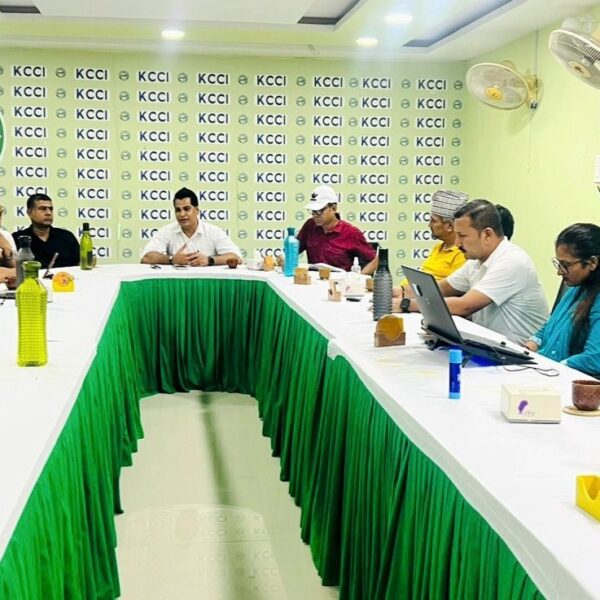 बाढीपीडितका लागि कैलाली उद्योग वाणिज्य संघले ५ लाख ५५ हजार सहयोग गर्ने