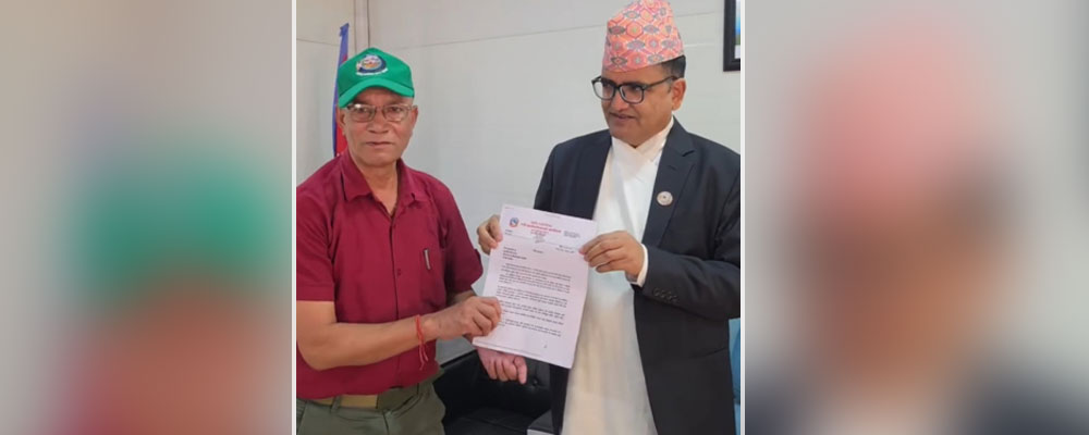दार्चुलामा बस्ती पुनस्र्थापनाका लागि मुख्यमन्त्रीलाई बुझाइयो ज्ञापन