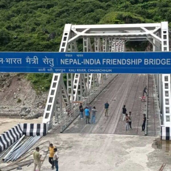 दार्चुलामा नेपालतर्फ भारतीय गाउँको नाम लेखिएको बोर्ड राखिएपछि सच्याउन माग