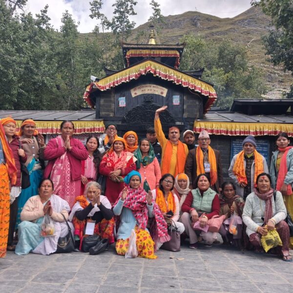बेलौरीका ज्येष्ठ नागरिक र एकल महिला मुक्तिनाथमा 