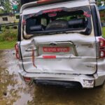 गोदावरीमा स्कारपियोलाई इभी हाइसले ठक्कर दिँदा ३ जना घाइते 
