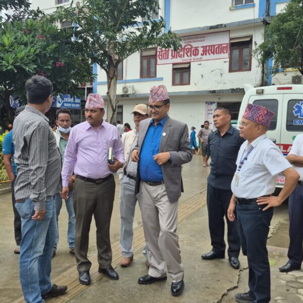 सेती अस्पतालको सेवा सुधार गर्न मुख्यमन्त्री भट्टको निर्देशन