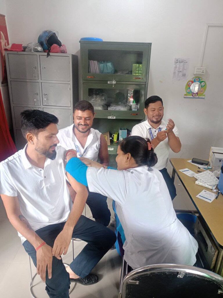 धनगढीमा जापानिज इन्सेफ्लाइटिस विरुद्धको खोप अभियान सुरु