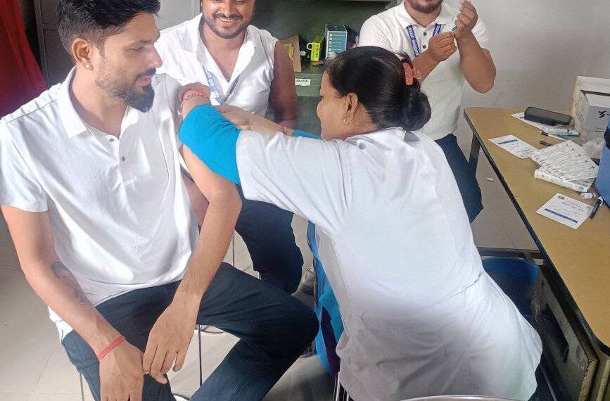 धनगढीमा जापानिज इन्सेफ्लाइटिस विरुद्धको खोप अभियान सुरु
