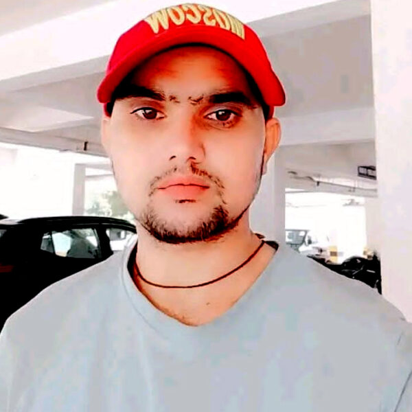 टीकापुरका टंकप्रसाद बैङ्गलोरबाट बेपत्ता