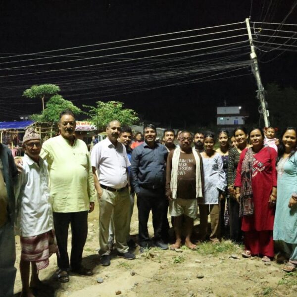 ‘उज्यालो धनगढी’ कार्यक्रम अन्तर्गत बडहरा चोकमा ५१ औँ हाइमास लाइट जडान