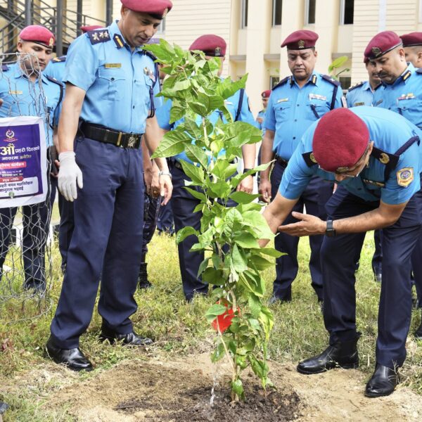प्रहरी दिवसको अवसरमा सुदूरपश्चिम प्रहरीद्धारा वृक्षरोपण
