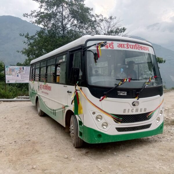 दार्चुलाको दुहुँ गाउँपालिकामा गाउँपालिका बस सेवा सञ्चालन