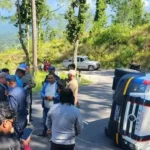 अछाम आउँदै गरेको गाडी सुर्खेतमा दुर्घटना हुँदा नौजना घाइते