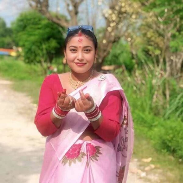माइतीघर बस्दै आएकी बेलौरीकी सुनिता ३ दिनदेखि सम्पर्क विहीन, २ वर्षीय छाेराेकाे बिचल्ली